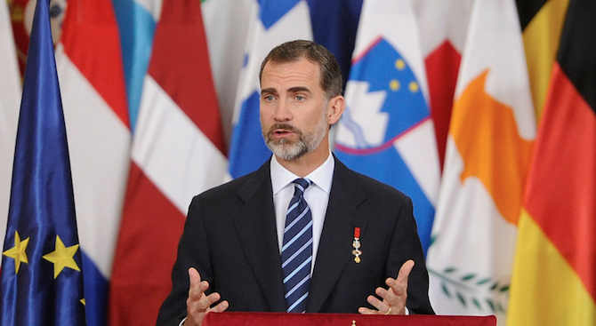 Испанският крал започва консултации с лидерите на политическите партии