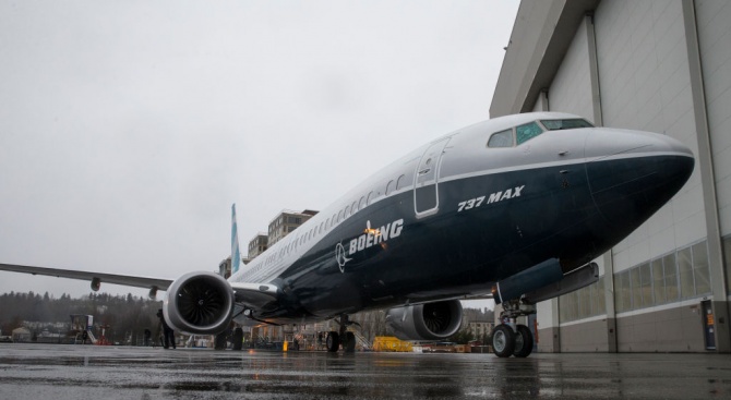 "Боинг" отложил за три години коригирането на дефект на самолетите 737 МАКС
