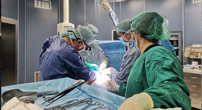 Трансплантолозите от ВМА с операционни зали от световна класа