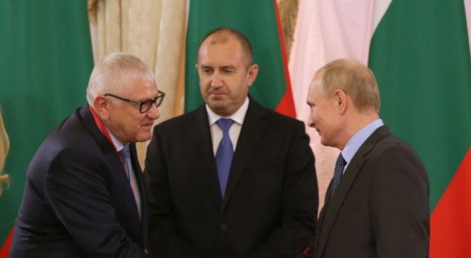 Петър Кънев от БСП взе участие в президентската делегация в Санкт Петербург