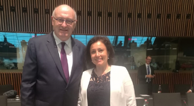  Министър Танева взе участие в заседание на Съвета по земеделие и рибарство в Люксембург