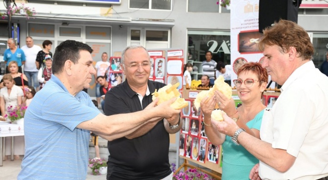 Кметът на Тетевен бе гост на тържества в град Радовиш, Северна Македония