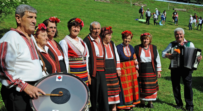 За четвърта поредна година се провежда националния фолклорен събор "Леденика"