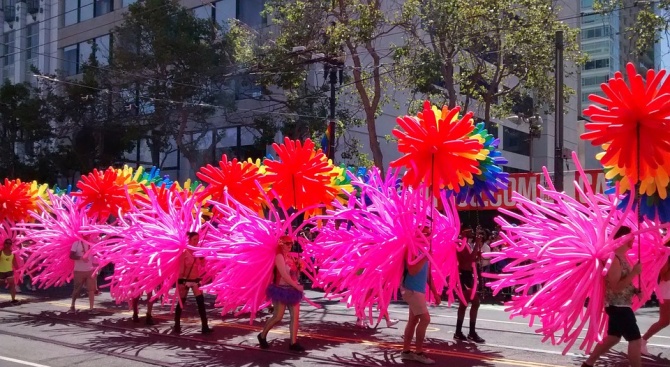 Стотици хиляди участваха в гей парад в Сао Пауло
