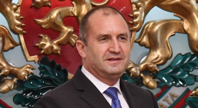 Румен Радев ще удостои с държавни отличия дейци на културата и изкуството