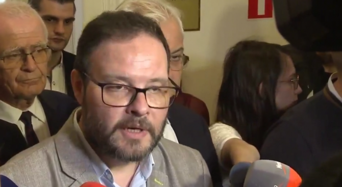 Чуколов: Отстраняването на Сидеров нарушава коалиционното споразумение