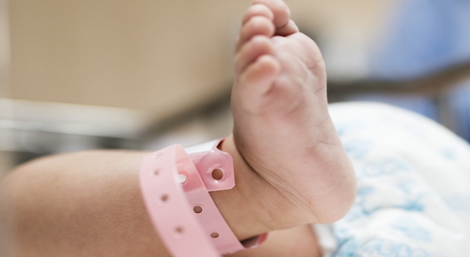 Жена роди след трансплантация на матка от мъртъв донор