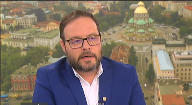 Десислав Чуколов: Мнението на Атака е, че този мандат трябва да бъде завършен