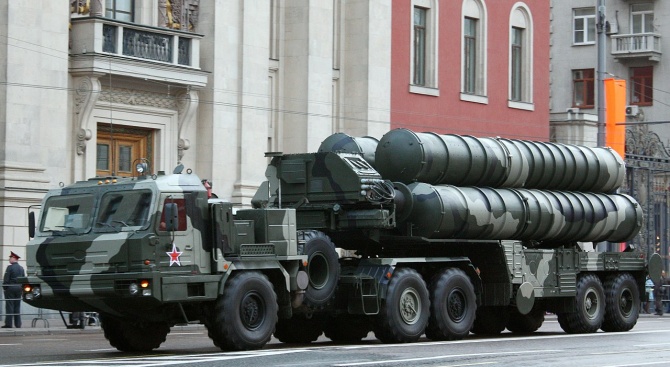 В Турция пристигна петият руски самолет с елементи на ракетите С-400