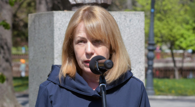 Фандъкова: Мая Манолова е кандидатът на БСП за кмет на столицата
