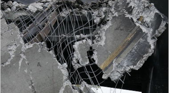 Част от стара къща се срути в изкоп за нова жилищна сграда