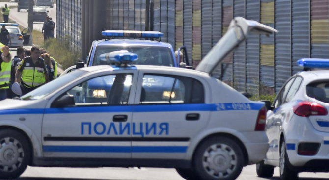 13-годишен с мотопед блъсна жена в русенски квартал