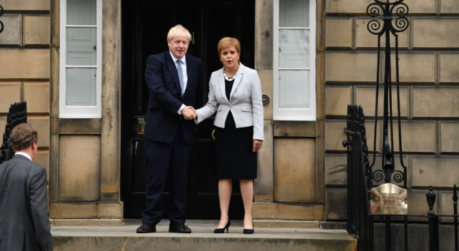 Първият министър на Шотландия: Борис Джонсън цели Брекзит без сделка
