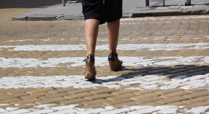 Блъснаха пешеходка в Русе
