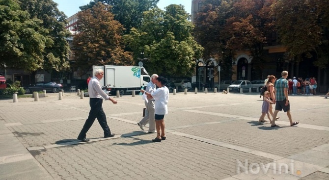 Жена за безплатната минерална вода: Доволна съм 