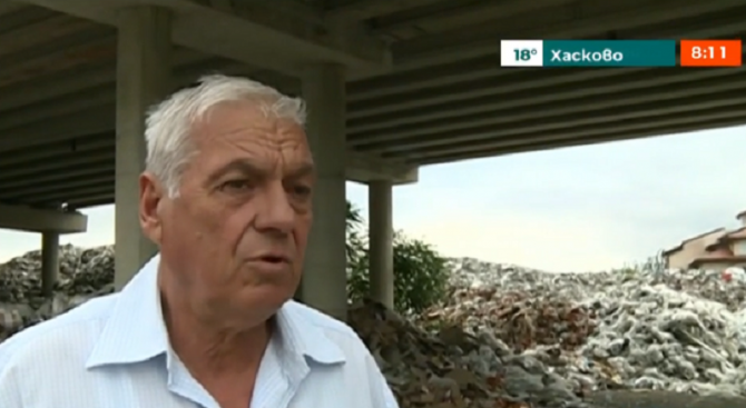 Собственикът на пункта за отпадъци при АМ "Струма":  Нямам пари за ремонта 
