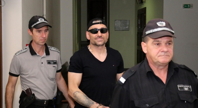 10 месеца затвор за Руснака, поръчал палежа на БМВ-то на бившата си жена
