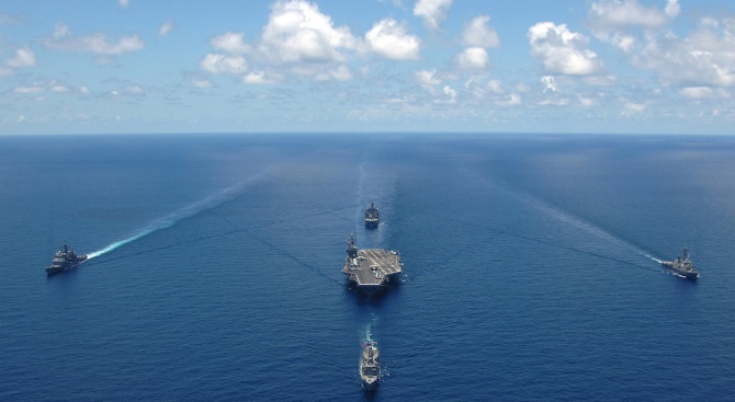 Флотът на САЩ е готов "да направи необходимото" във Венецуела