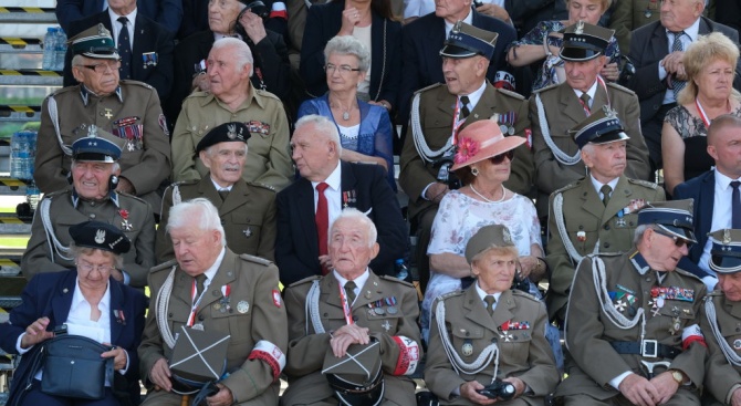 Започна церемонията за 80- годишнината от началото на Втората световна война във Варшава 