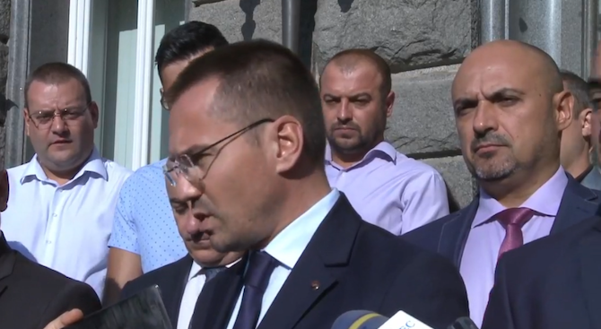 ВМРО ще бъде голямата изненада на изборите в София, убедени са Ангел Джамбазки и Юлиан Ангелов