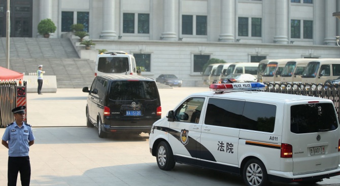 Камион се вряза в хора на пазар в Централен Китай: Има загинали 