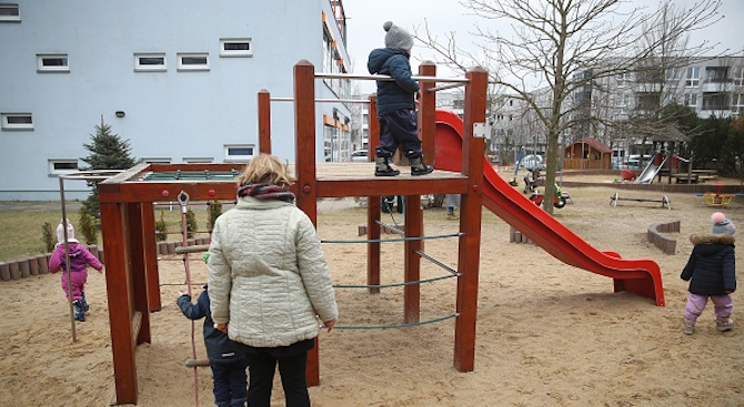 Откриха обновената детска градина "Мир" в Кърджали