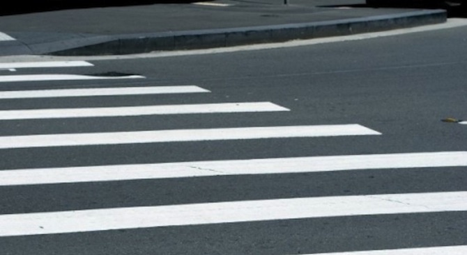 75-годишна пешеходка е блъсната от лек автомобил в Търговище