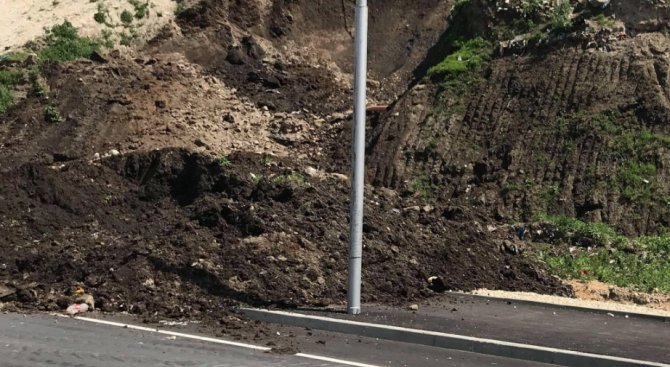 Пропадна участък по пътя между Габрово и връх Шипка