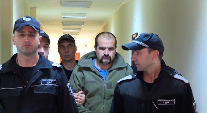 Задържаният за убийството на фелдшера от с. Орешник, остава в ареста