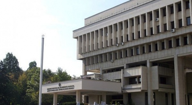 МВнР: Посолството ни в Лондон проверява информацията за инцидента в графство Есекс, Великобритания