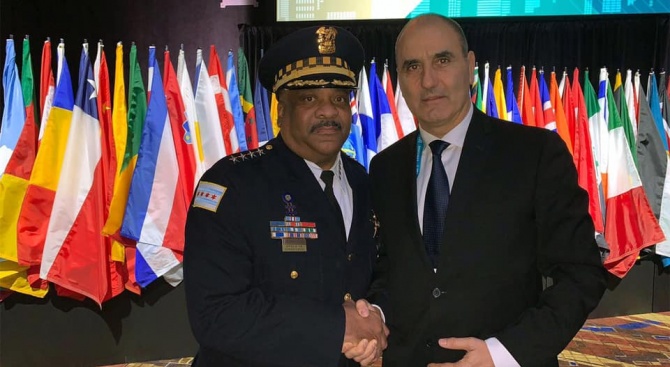 Цветанов се срещна с началника на полицията на Чикаго комисар Еди Джонсън 