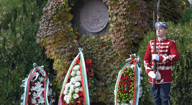 На Архангелова задушница се прекланяме пред паметта на загиналите воини на България