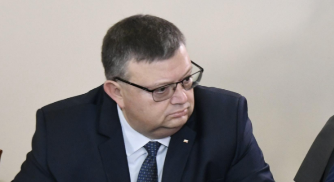 Цацаров даде на инспектората на ВСС съдия от спецсъда 