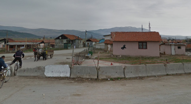 Масови нарушения са констатирани при проверка на търговски обекти в ромския квартал в Кюстендил