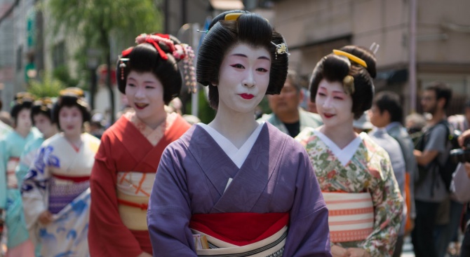  Киото забрани на туристите да снимат гейши 