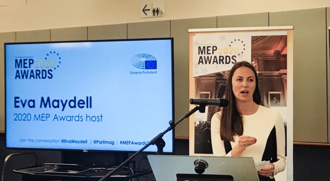 Ева Майдел е домакин на наградите „Евродепутат на годината“ за 2020 г.