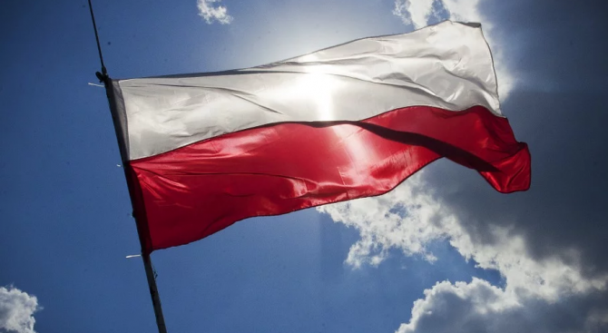 Полша експулсира шведски неонацист