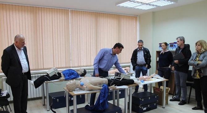 Медици от "Пирогов" се обучават по проект за лечение на спешни състояния