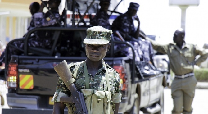 Макрон обяви френска военна подкрепа срещу въоръжените групировки в ДР Конго