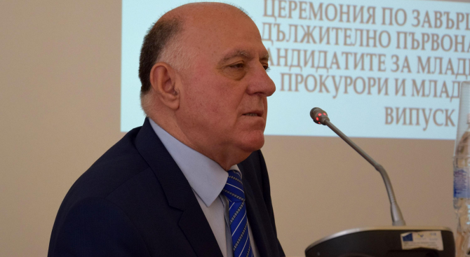Боян Магдалинчев: Сотир Цацаров би бил добра кандидатура за председател на КПКОНПИ