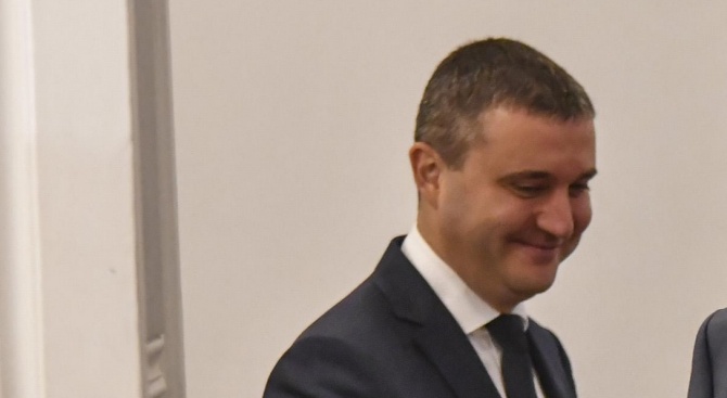 Горанов обясни какво ще се случи при най-лошия сценарий за икономиката ни