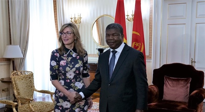 Вицепремиерът Екатерина Захариева се срещна с президента на Ангола