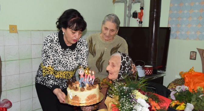 Столетница от видинското село Въртоп отпразнува юбилея си
