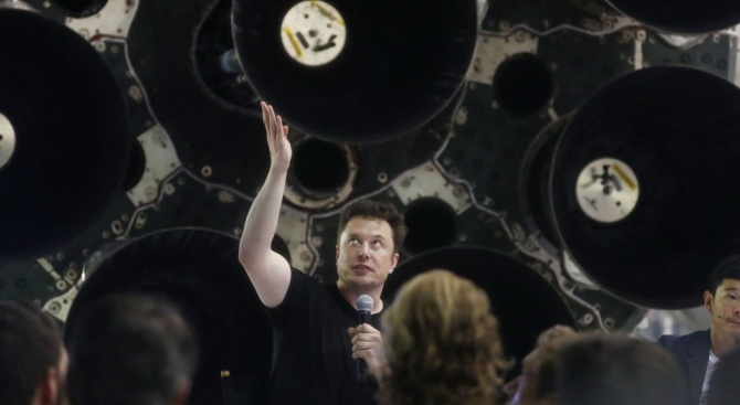 Илон Мъск: Трябват ми 20 години и 1000 космически кораба, за да построя град на Марс 