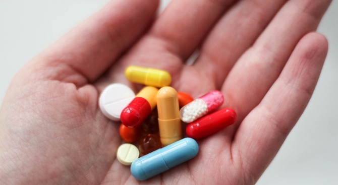 Българите пият два пъти повече евтини антибиотици от европейците