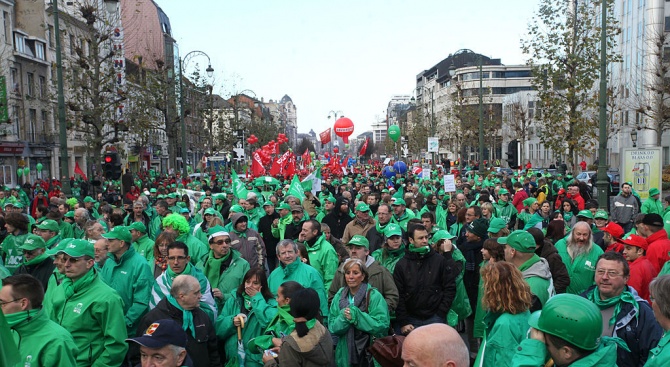 Хиляди протестираха в Брюксел срещу насилието над жени 