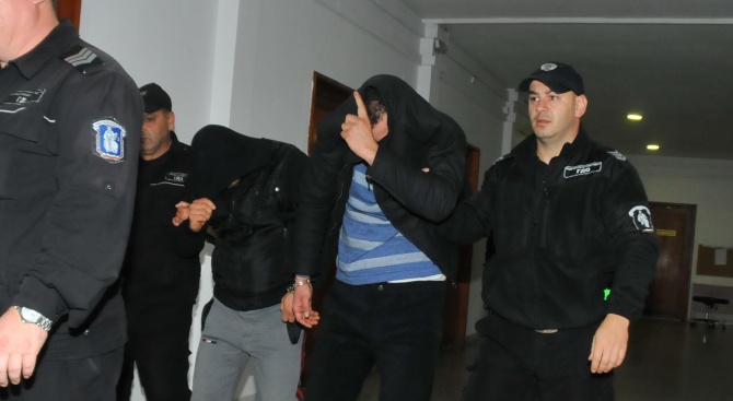 Окончателно - постоянен арест за двамата задържани за взрива в село Черноград