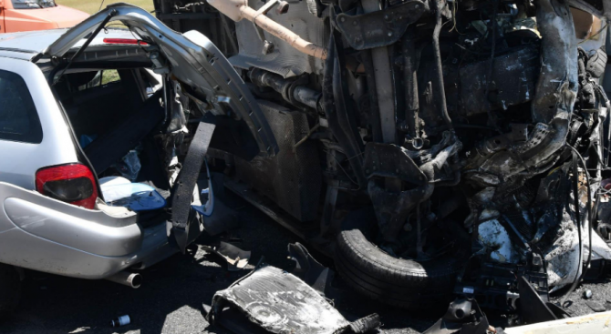 Катастрофа на пътя София – Варна край Козаревец: Има ранени 