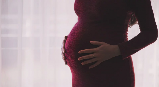 Жените в Словакия ще бъдат принудени да видят снимка на зародиша, преди да абортират