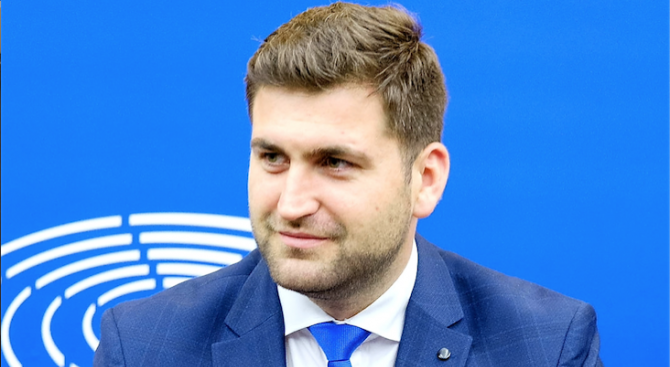 Българските евродепутати с поредна победа срещу „зелените еколози“